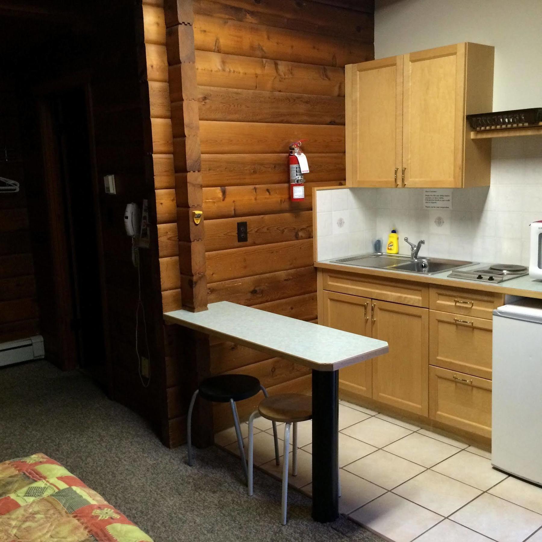 Raccoon Lodge Motel Sylvan Lake Exterior foto